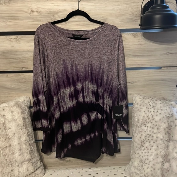Vera Wang Tops - NWT- Vera Wang dressy 3/4 sleeve top